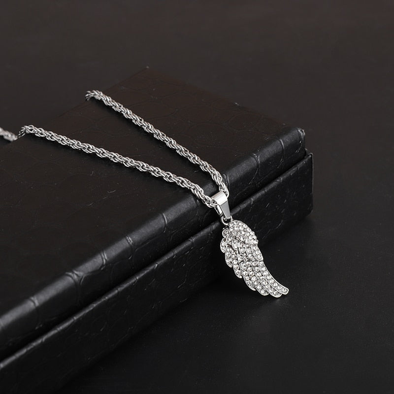 personality-angel-wing-necklace