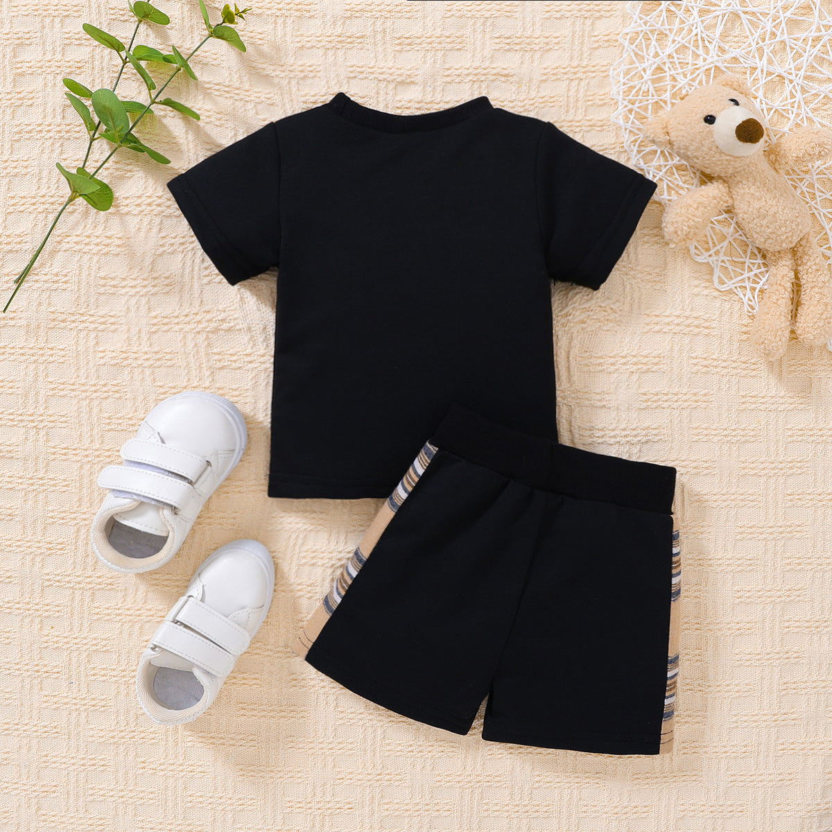 baby-bear-graphic-round-neck-tee-and-short-set