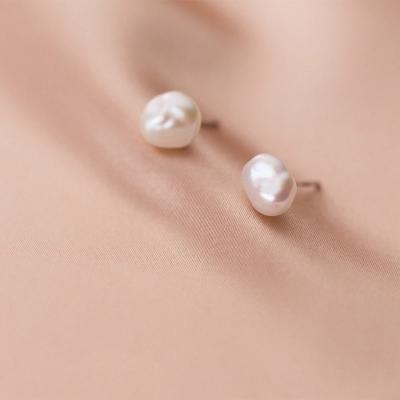 baroque-pearl-stud-earrings