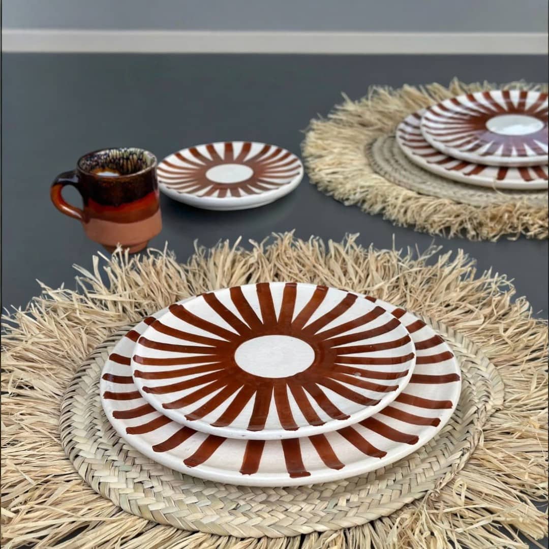 Brown Sun Plate Set - Vibrant Dinnerware for Summer Dining-0