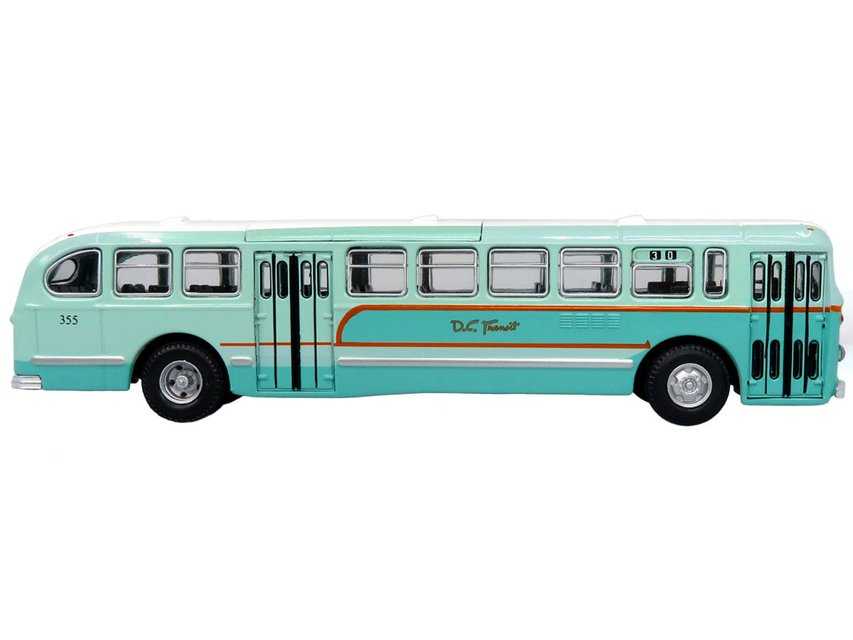 1952 CCF-Brill CD-44 Transit Bus DC Transit "30 17th & Penna SE" "Vintage Bus & Motorcoach Collection" 1/87 (HO) Diecast Model by Iconic Replicas-2