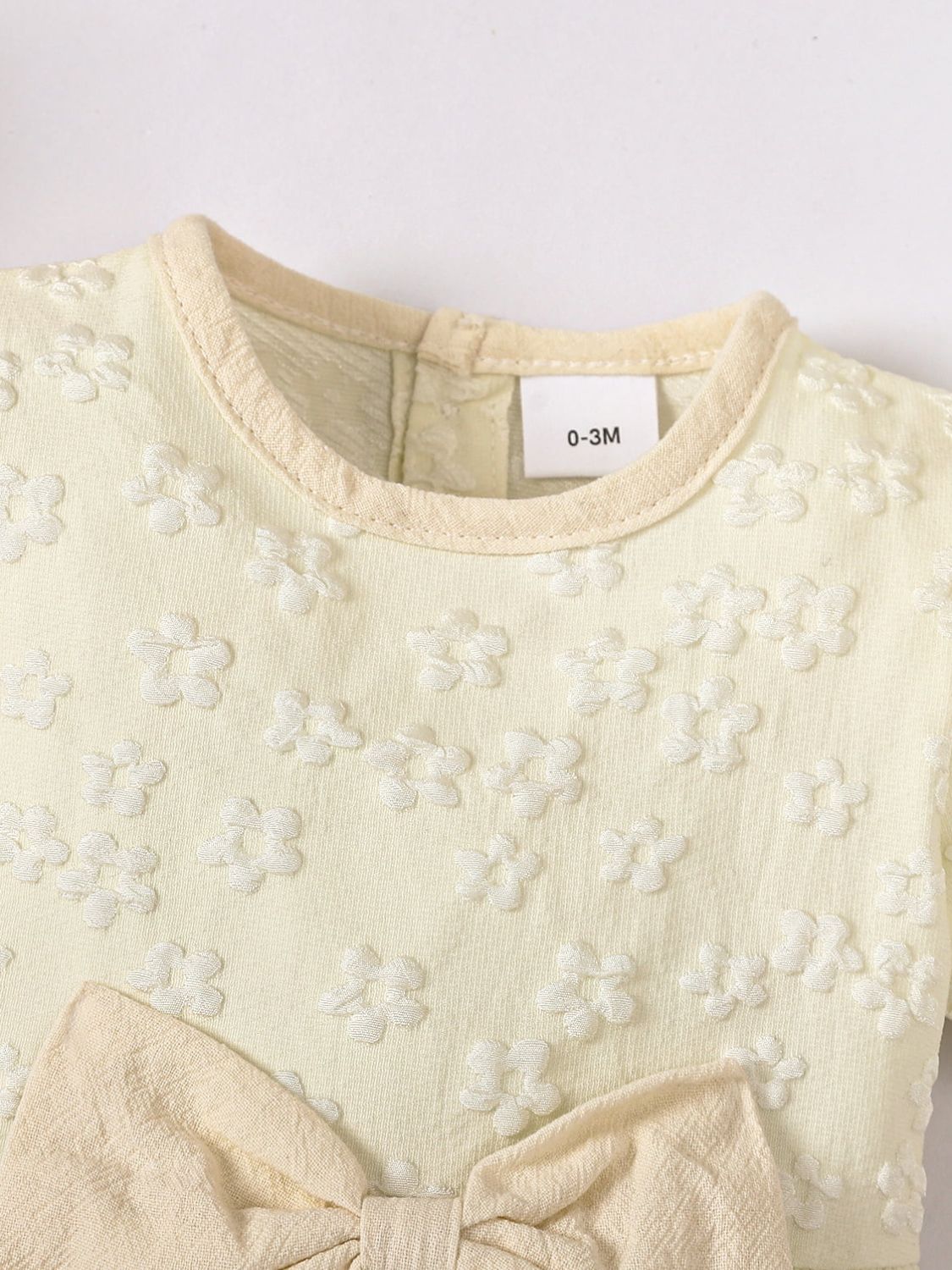 baby-girl-floral-bow-detail-round-neck-bodysuit