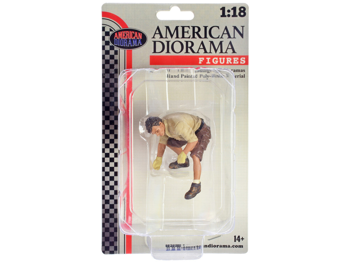 "4X4 Mechanic" Figure 2 with Board Accessory for 1/18 Scale Models by American Diorama-3