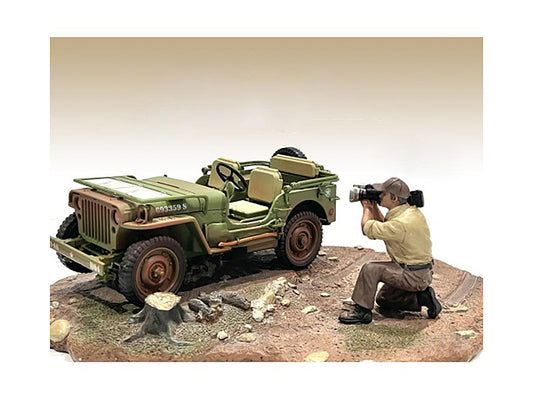 "4X4 Mechanic" Figure 7 for 1/18 Scale Models by American Diorama-0