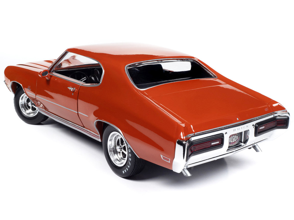 1972 Buick GS Stage 1 Flame Orange "Muscle Car & Corvette Nationals" (MCACN) "American Muscle" Series 1/18 Diecast Model Car by Auto World-3