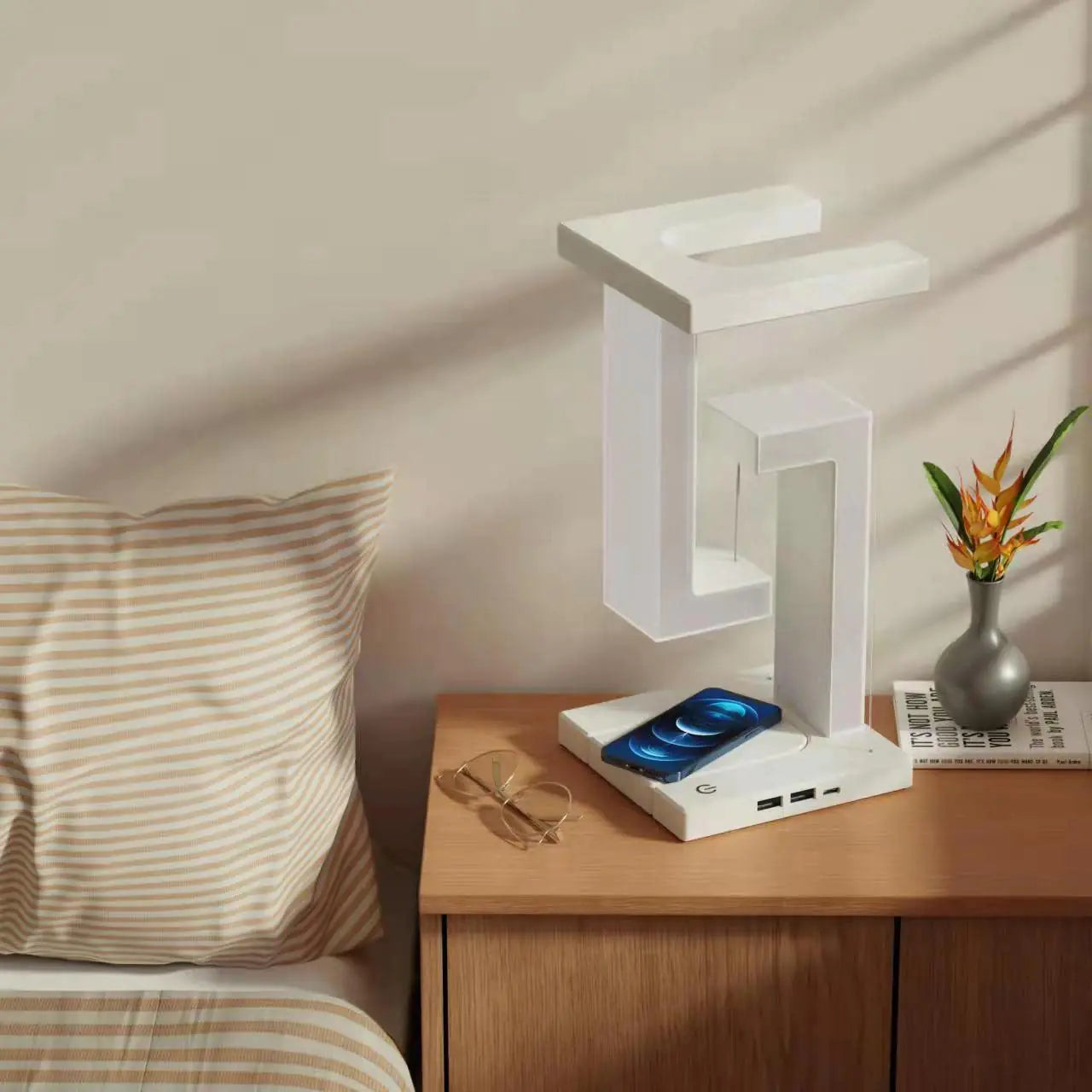 Smartphone Wireless Charging Suspension Table Lamp