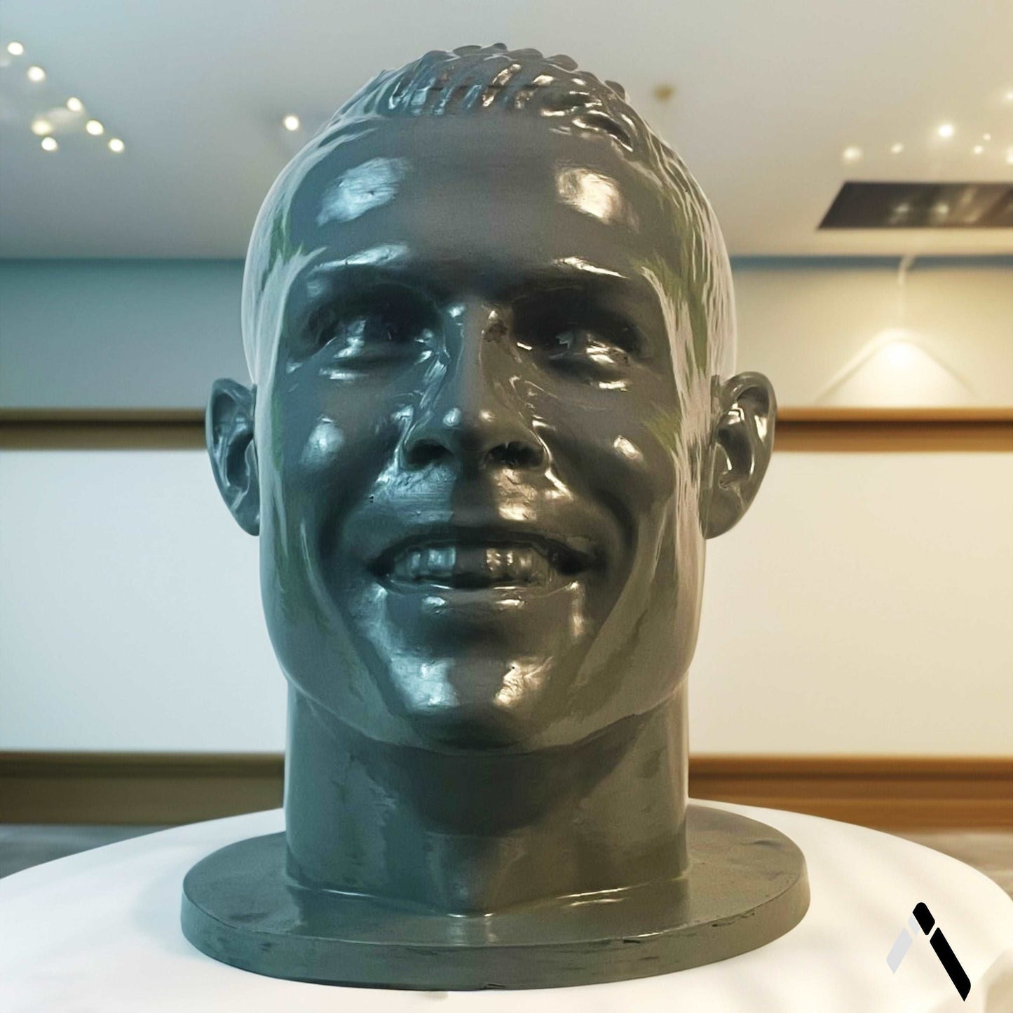 Ronaldo Head Statue & Headphone Stand-1
