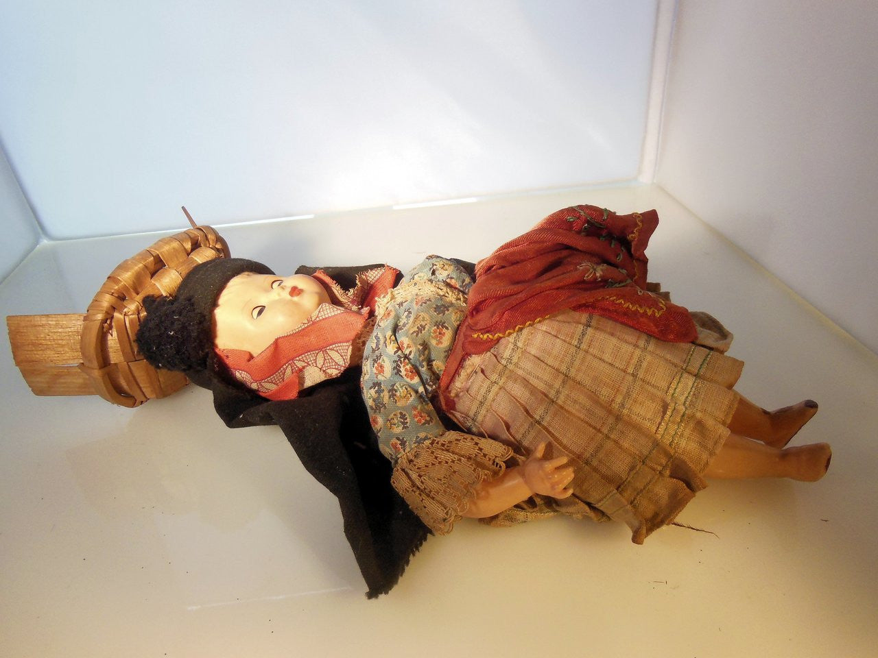 Vintage Portuguese Fish Seller Doll.  Opening/Closing Eyes & Basket on Head-15