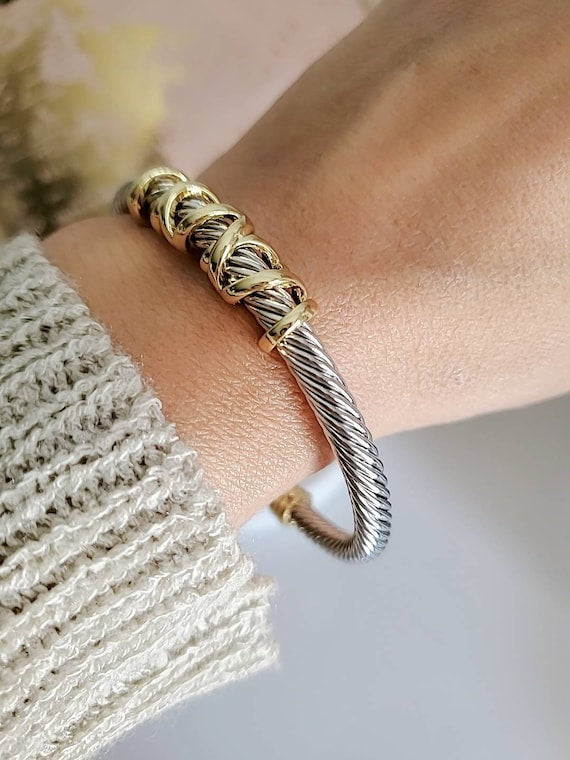 Wrap around Design Cable Bracelet-5