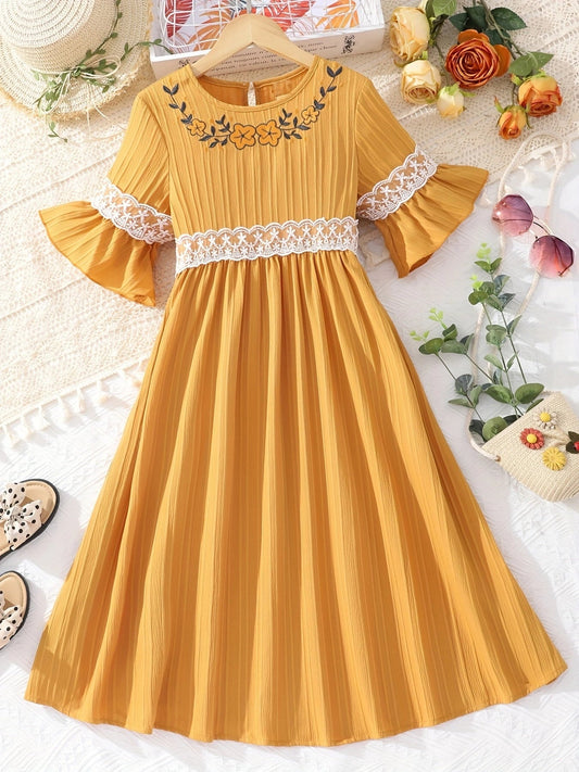 Lace Waistband Embroidery Round Neck Flounce Sleeve Dress