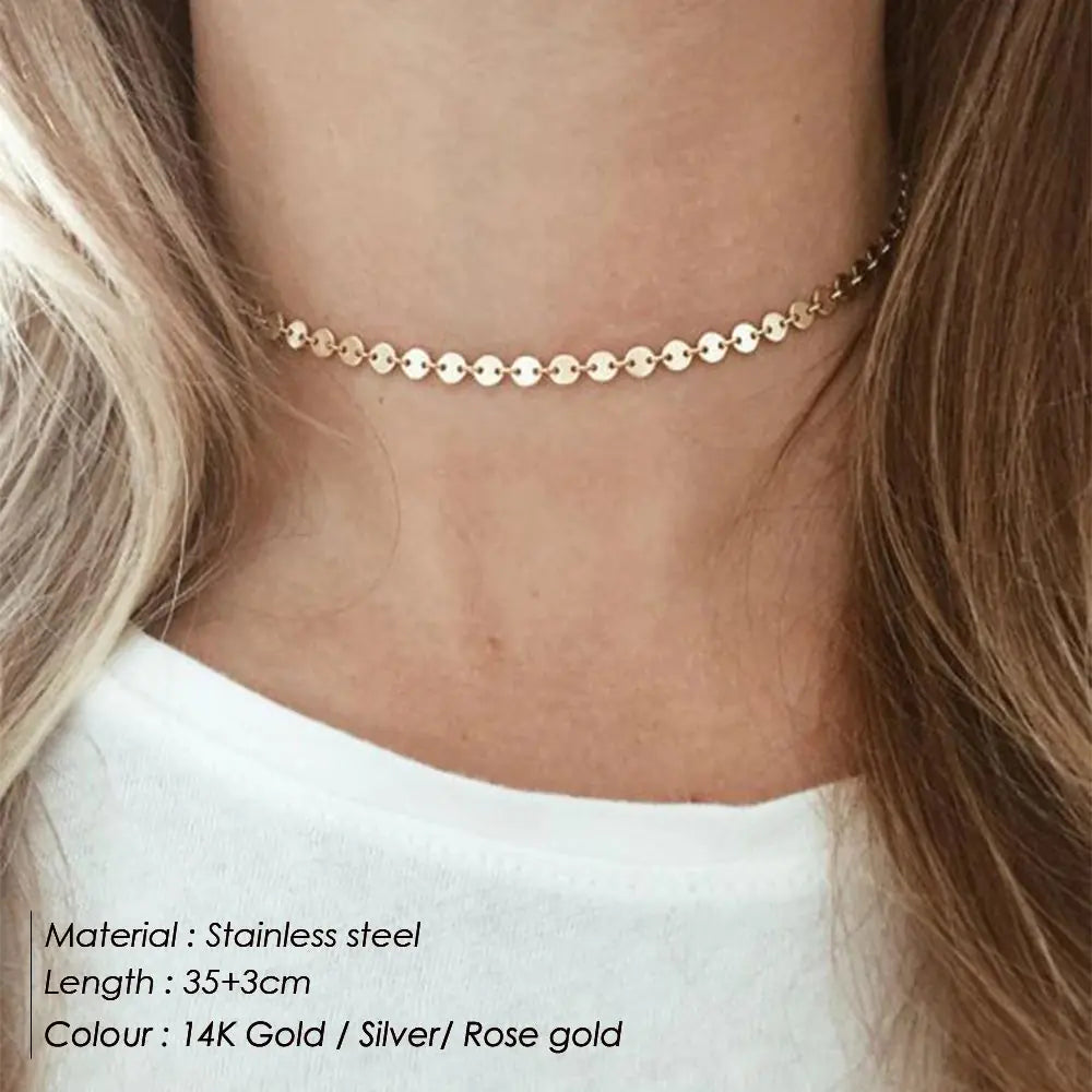 layered-pendant-chokers