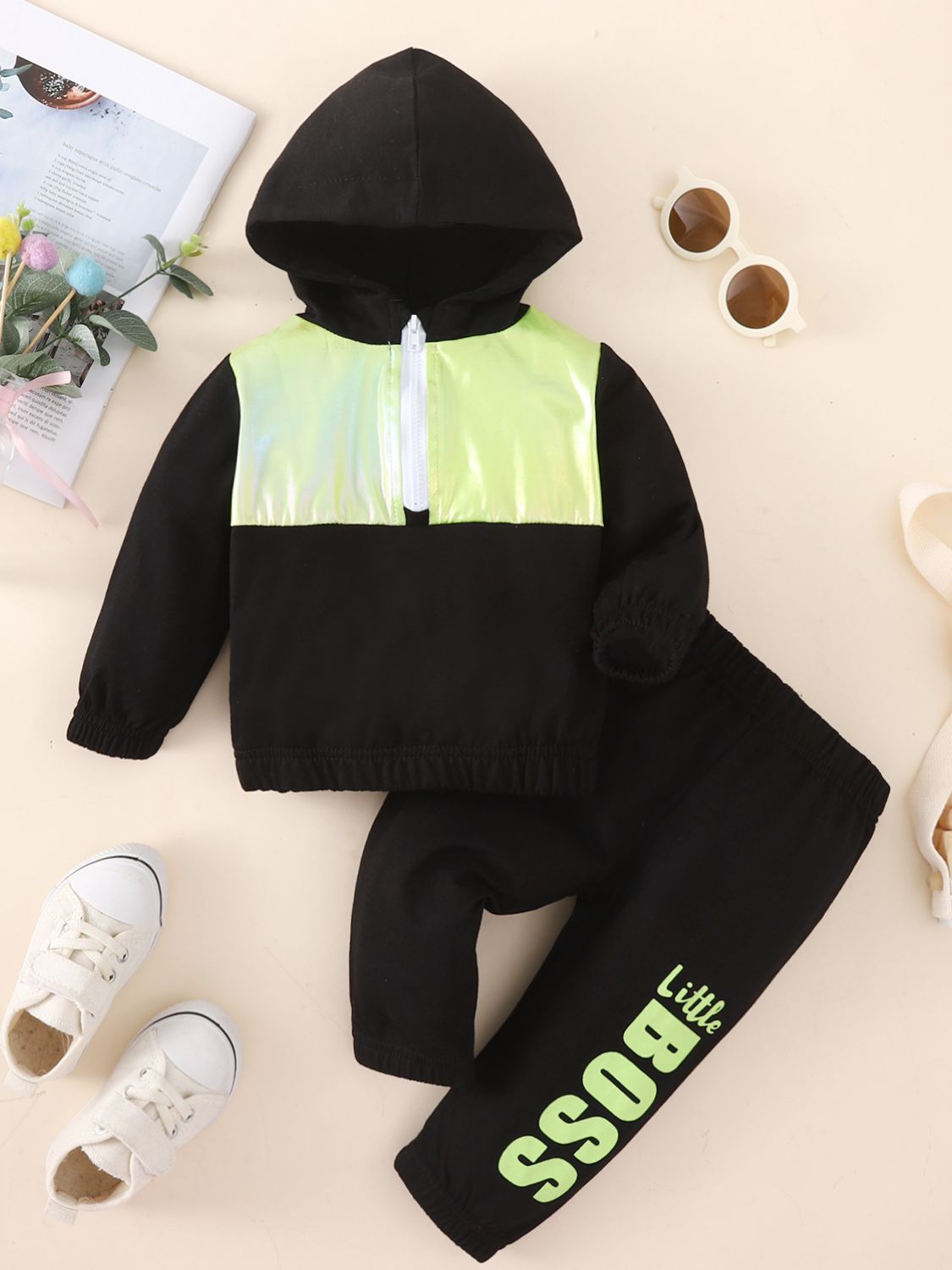 baby-two-tone-hoodie-and-letter-graphic-joggers-set