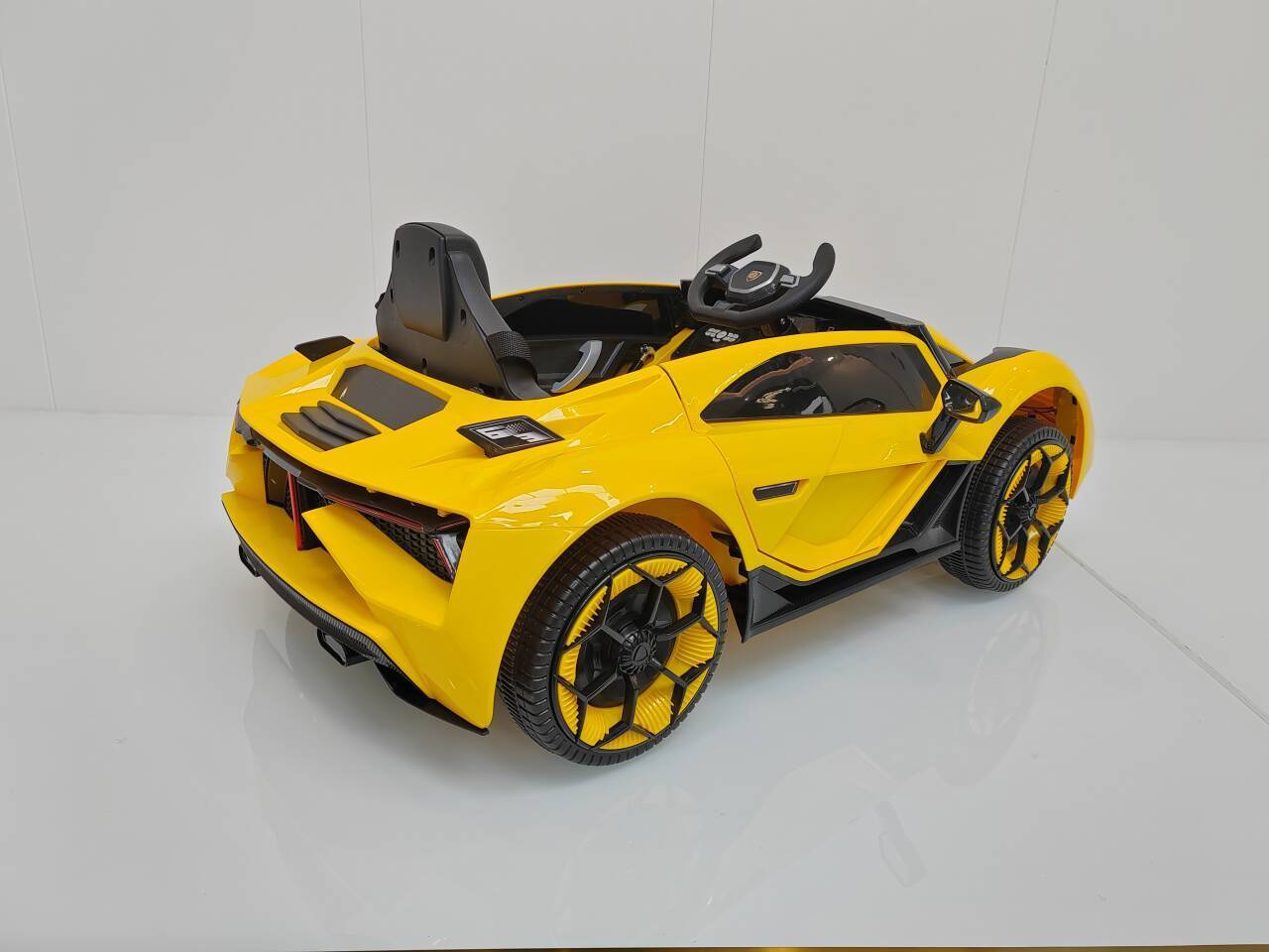 ride on car, kids electric car,  Tamco riding toys for kids with remote control Amazing gift for 3~6 years boys/grilsgift for 3~6 years boys/grils